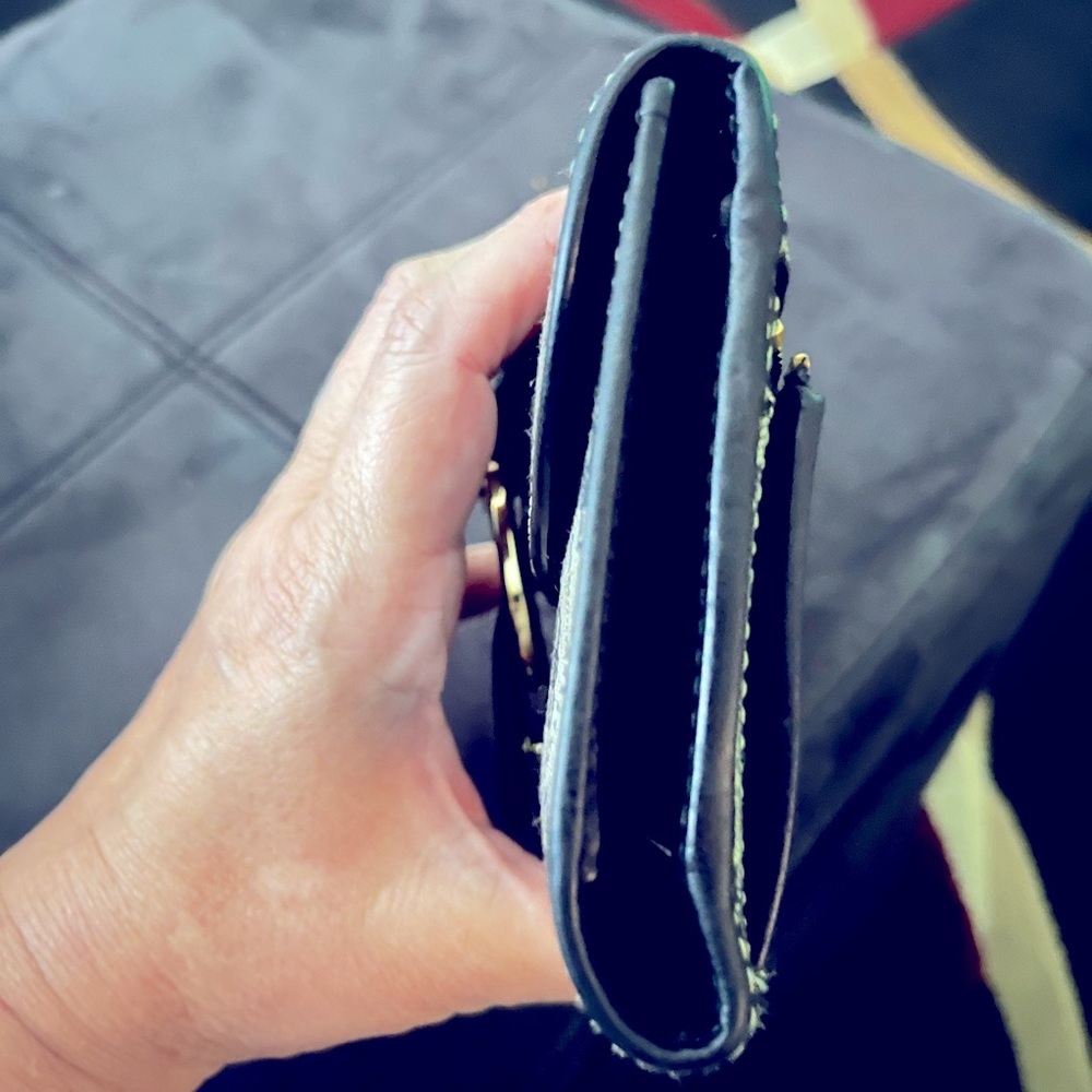 🔥Dooney & Bourke fabric organizer wallet grey and black signature wallet. EUC - Picture 9 of 14